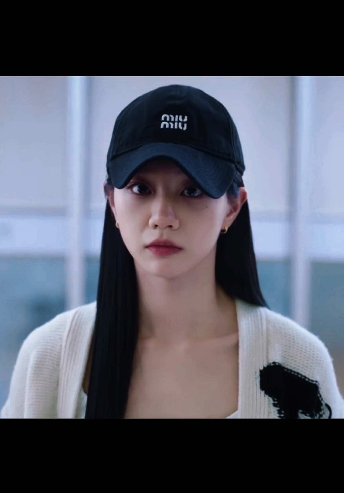 cổ đẹp dữ luôn ák 🫦 #friendrivalry #leehyeri #xuhuong 