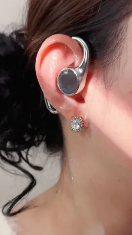 ผมไม่อนุญาตให้ใครที่ไม่เคยเห็นหูฟังบลูทูธตัวนี้... สวยจังเลย❣️#ERDU #earphone #Fashion 