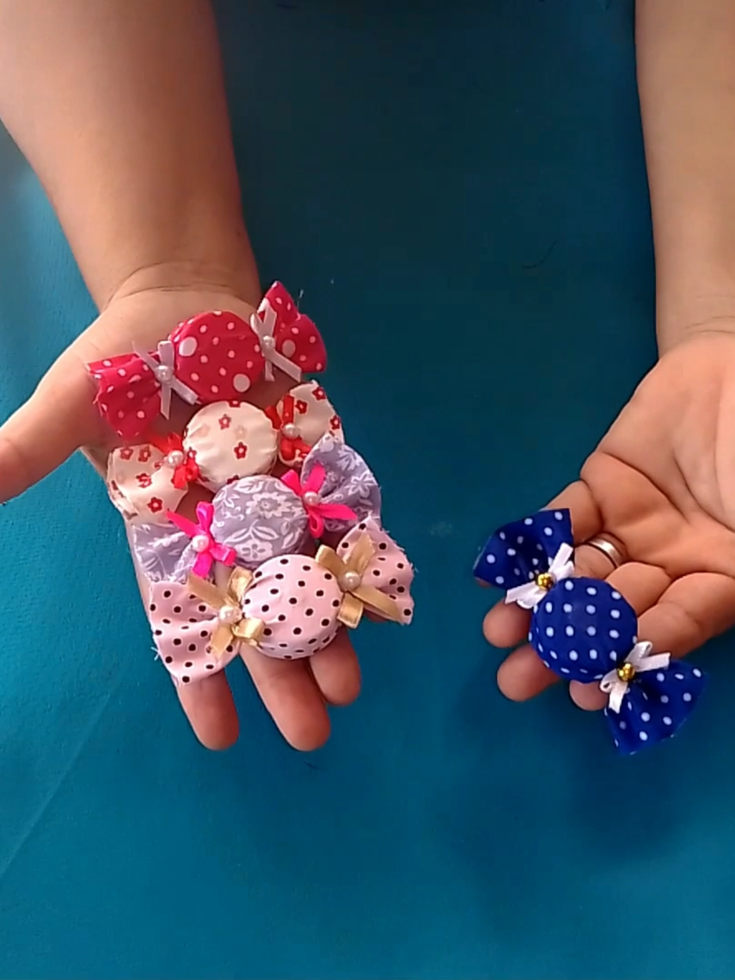 Como Fazer Ímãs de Geladeira Inspirados em Confeitos – Ideia Fofa e Simples! #DIY #artesanato #foryoupage