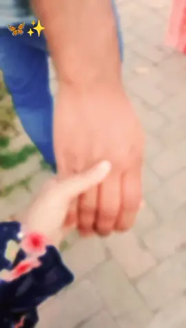 ধনী স্বামীর চেয়ে,,যত্নশীল স্বামী হাজার গুন উত্তম,  দুনিয়ার সবচেয়ে সৌভাগ্যবতী নারী সেই যে একজন যত্নশীল স্বামী পেয়েছে...!! 😊 আলহামদুলিল্লাহ 👩‍❤️‍👨