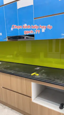 Kính bếp đẹp 2025 #xuhuongtiktok #xuhuong #cuanhomxingfa #tubep 