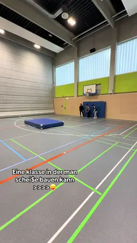 #CapCut #fyp #foryoupage #klasse #schule #sport #like #viral 