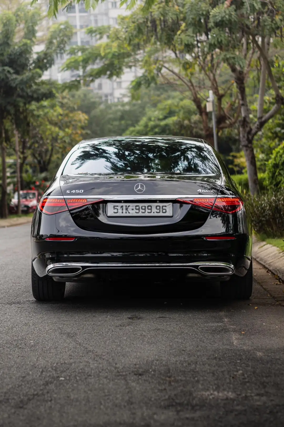 Kính gởi quí khách hàng 1xe mới về .khách xem xe là mua được  #MercedesS450 Luxury  1/2025 mới dk 20 ngày  Lăn bánh 300km ( ba trăm kilomet )  Nilong chưa bóc .... Test hãng vay bank khách  Giá 5ti3X khách  LH 0977636567 Duycar  #S450 #xesang #muaxe 