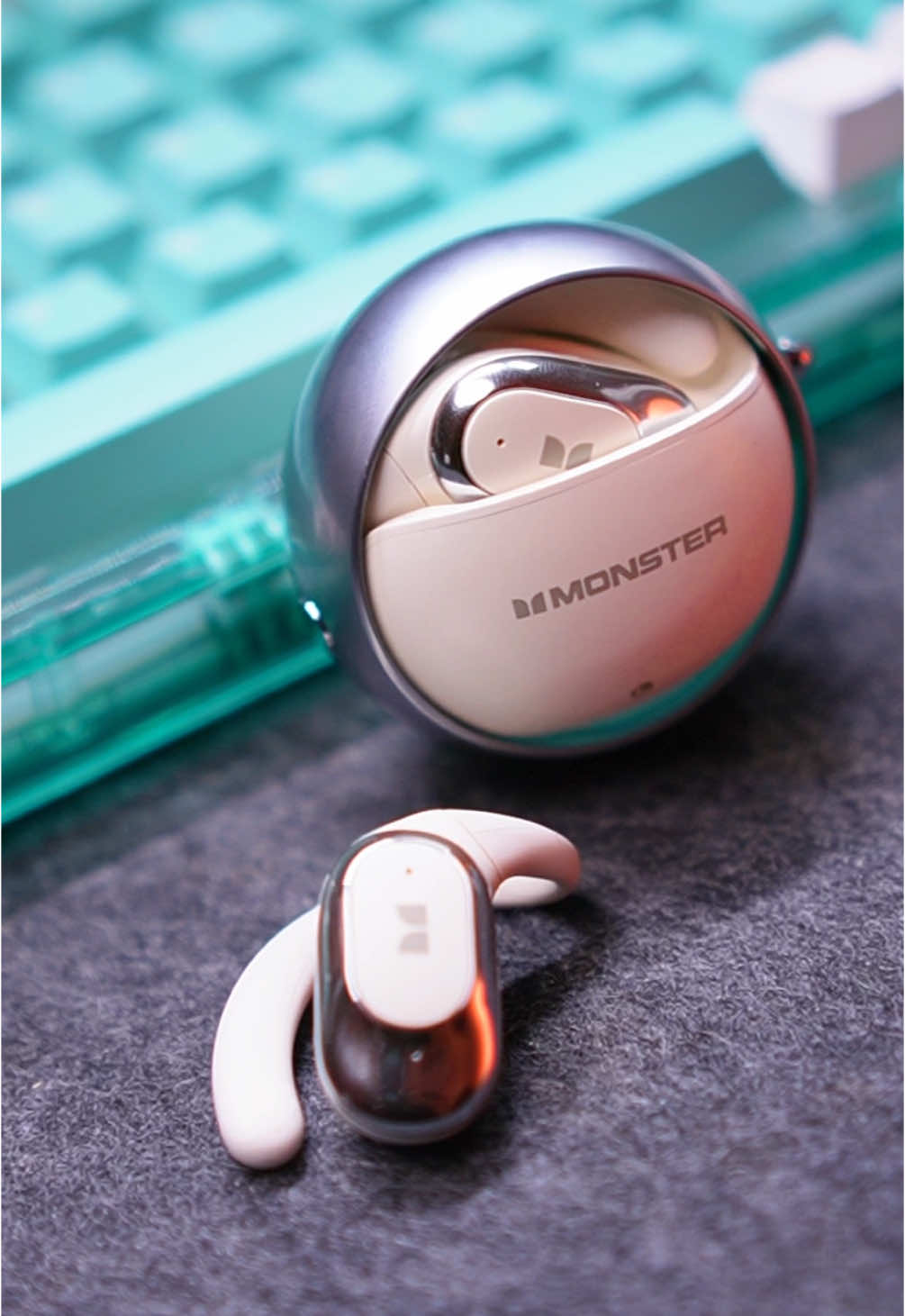 Buat Olahraga gaming dengerin misik asik banget #tws #twsopenear #openear #monstermqo33 #twsgaming #ows 