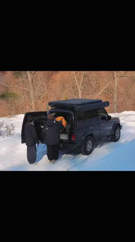 Camping in the Snow camping in a frozen winter of -15°C 🏔️#survival #camp #bushcraft #outdoor #campvibes #snow #wilderness 