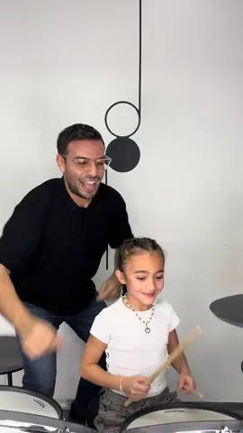 Comment “🔥” if this is too cute and gooooood 💥🎯 #drummer #littledrummer #drummerkid #drummergirl #music #viral 