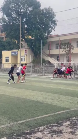 Như vậy tỷ số đã là 2 điều bà coonnnn oiii🤣 #xh #football #fyp 