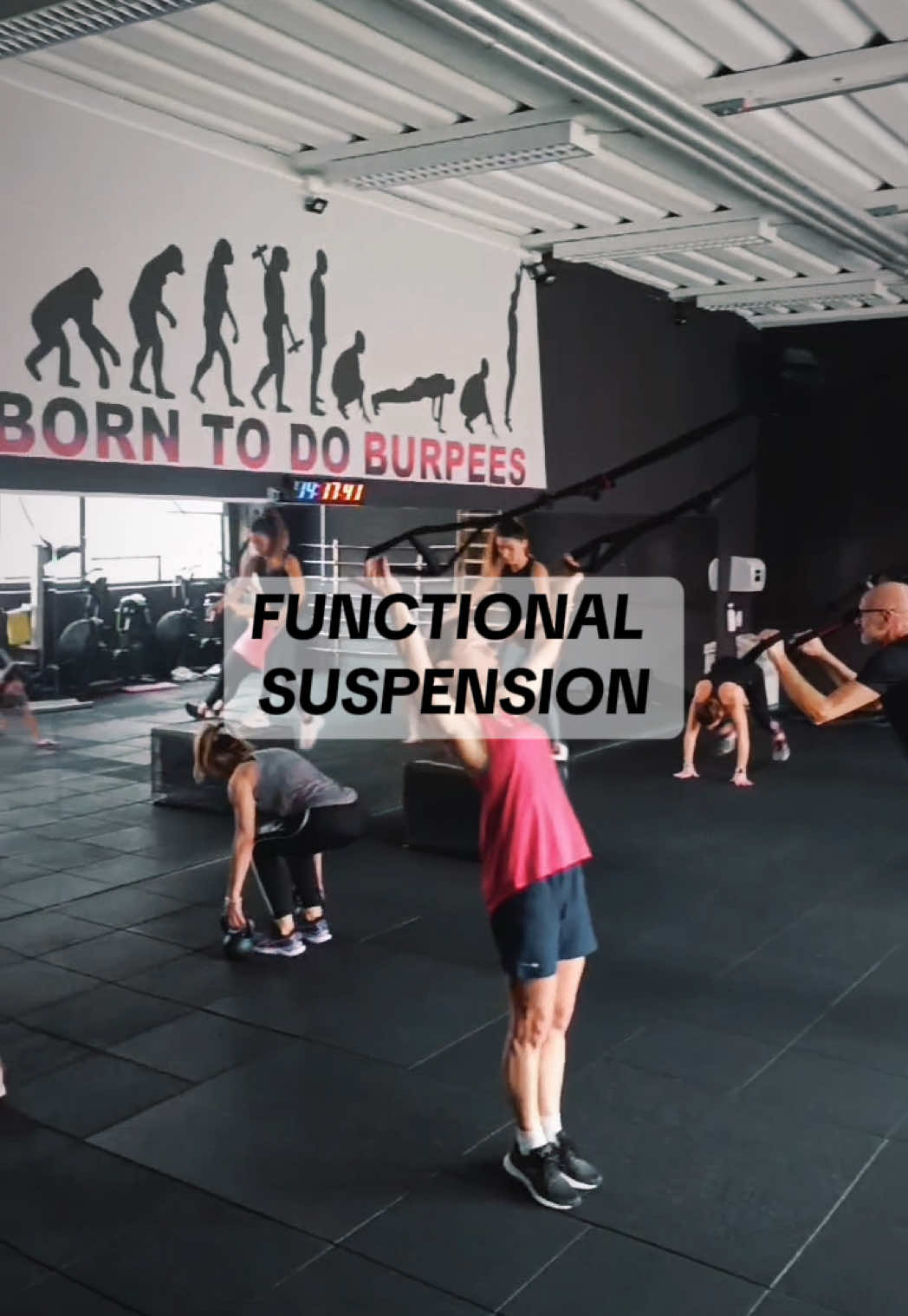 FUNCTIONAL SUSPENSION: FORZA. CONTROLLO. RESISTENZA. #mabos #navacchio #wearefamily #palestra #pisa #igerpisa #Fitness 