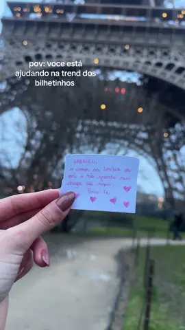 Ajudando com bilhetinhos em paris ❤️#trend #meuamoretaogrande #bilhetinho #paris #franca