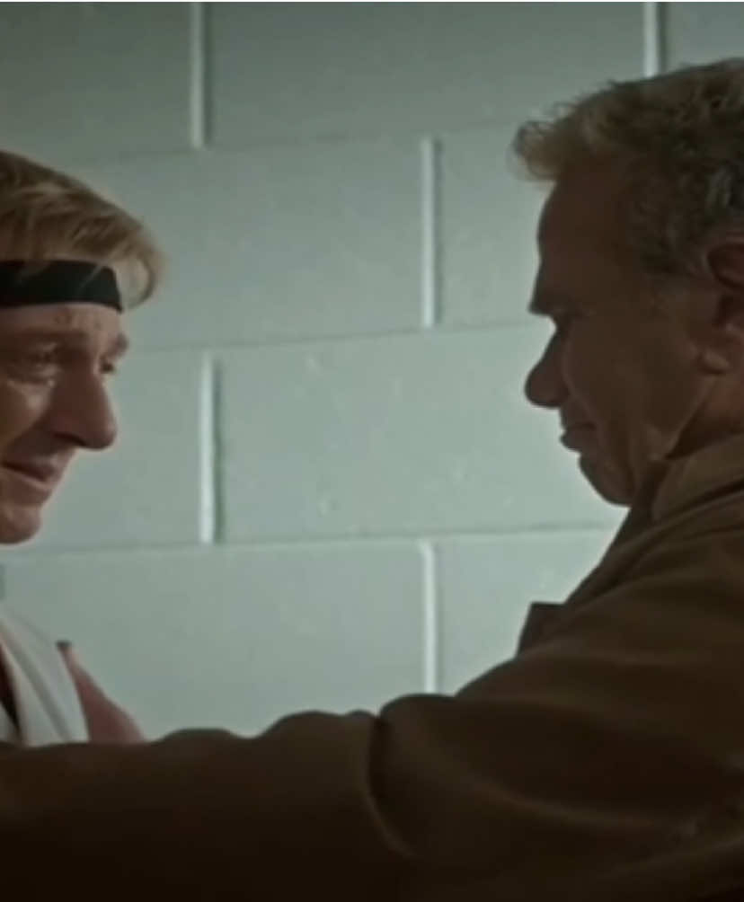 Permiso para llorar 😭 😭😭😭😭 #cobrakai #kreese #johnnylawerence  #sextatemporada #parte3 