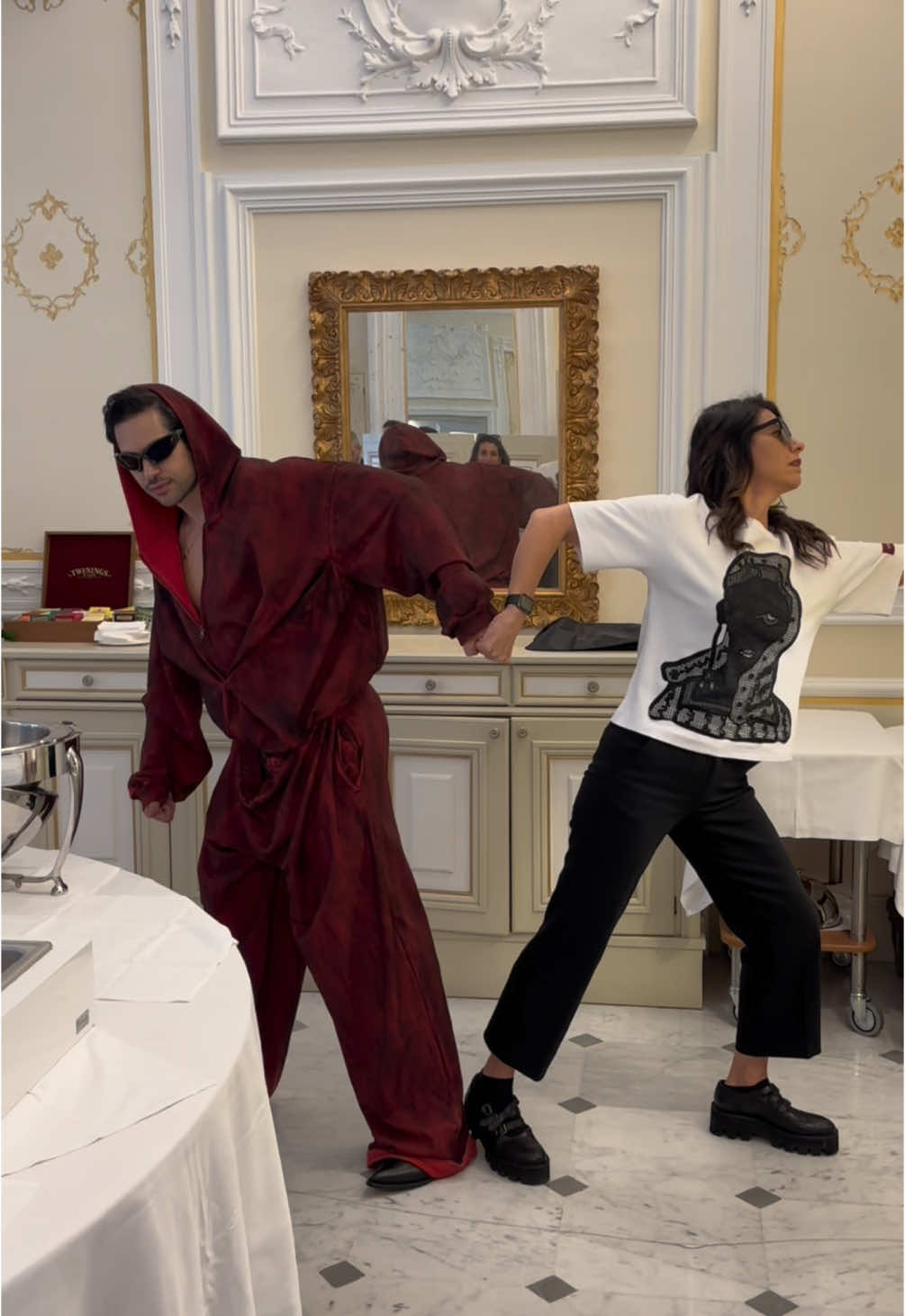 Non sembra un fegato?  #cuoricini #sanremo #sanremo2025 #mahmood #geppicucciari #bts 