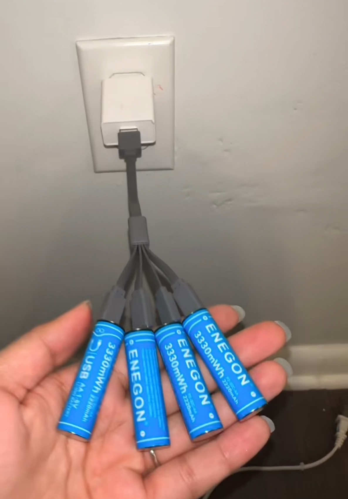 TikTokshop #ENEGON #4-Pack #AA #rechargeable #contentcreator #highlyrecommended #goviral #fyp #foryoupage #viralvideo 