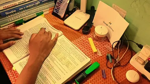 ** দরিদ্রতা সফলতার পথে বাধা নয় | পড়াশোনায় সাফল্যের গল্প | Inspiration for Students