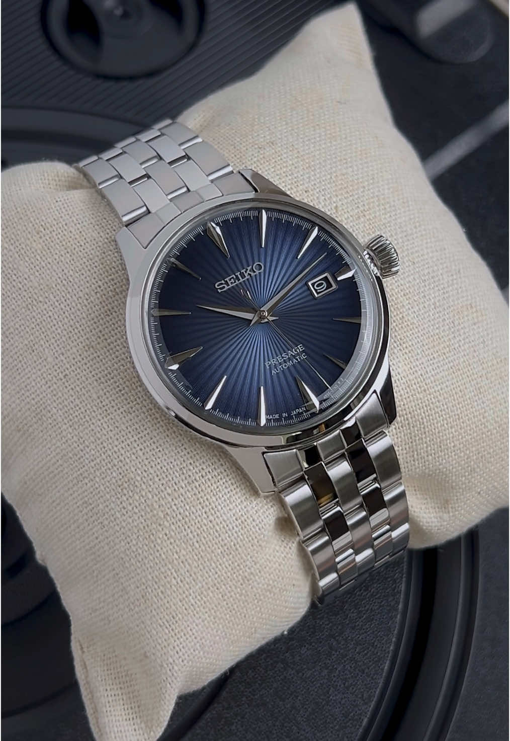 Seiko Presage Cocktail Time “Blue Moon” SRPB41 #seiko #presage #cocktailtime #moon 
