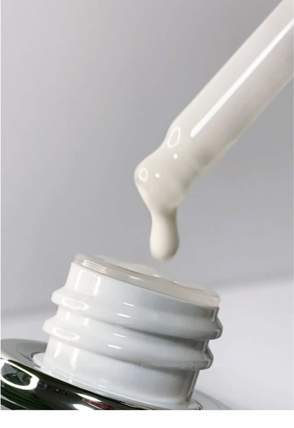 Pamper your skin with the TIRTIR Ceramic Milk Ampoule, a luxurious, hydrating serum enriched with high-nutrient ingredients like Vegan Milk Suitable for all skin types, including dry, sensitive, and combination skin. @TIRTIR Inc. #tirtir #milkampoule #ceramicmilkampoule #tirtirbeauty #ugc #foryoupage #Pr #BeautyTok #ugccreator 