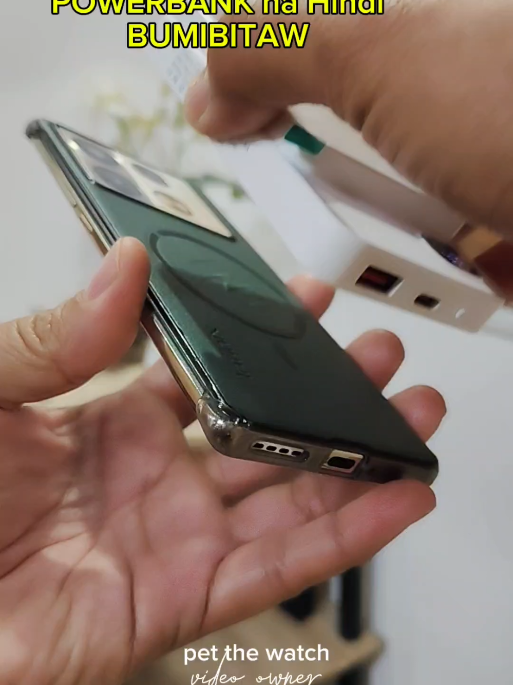 POWERBANK na di BUMIBITAW ba? #trending #powerbank #wirelesspowerbank #magneticpowerbank #fastcharging 