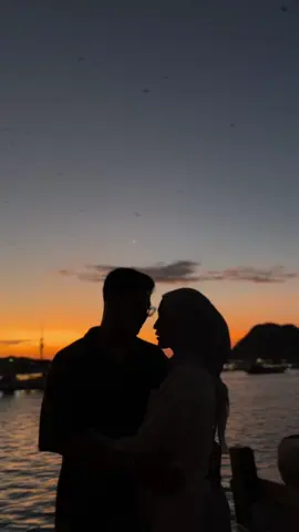 Memories 🩷❤️🩵🤍💕🌹🌅 Labuan Bajo, NTT 📍 #fyp #labuanbajo #honeymoon #lewatberanda #tiktok #fuji  @Meera_bersolek 