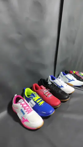 ubur-ubur ikan lele, sudah waktunya olahraga lee!  #fyppppppppppppppppppppppp #fyp #shoes #sepatuolahraga #sepatubadminton #fashion #trend #sepatumurah 