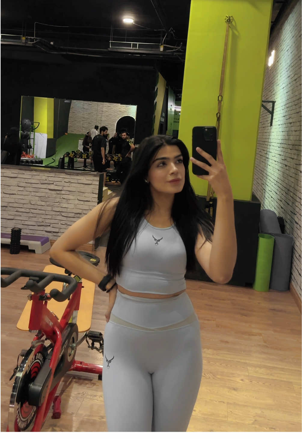 Where fitness meets freshness-spend a day with us at Oxygym! For more information, please contact: 📞: 0308-6888496 ✉️: Lhr@oxygymclub.com 🌍: www.oxygymclub.com 📍: Mezzanine Floor, Goldcrest Mall, Sector DD, Phase 4, DHA, Lahore.