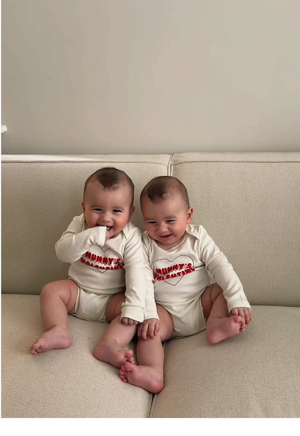 Happy valenties from Eli and Emi♥️♥️♥️