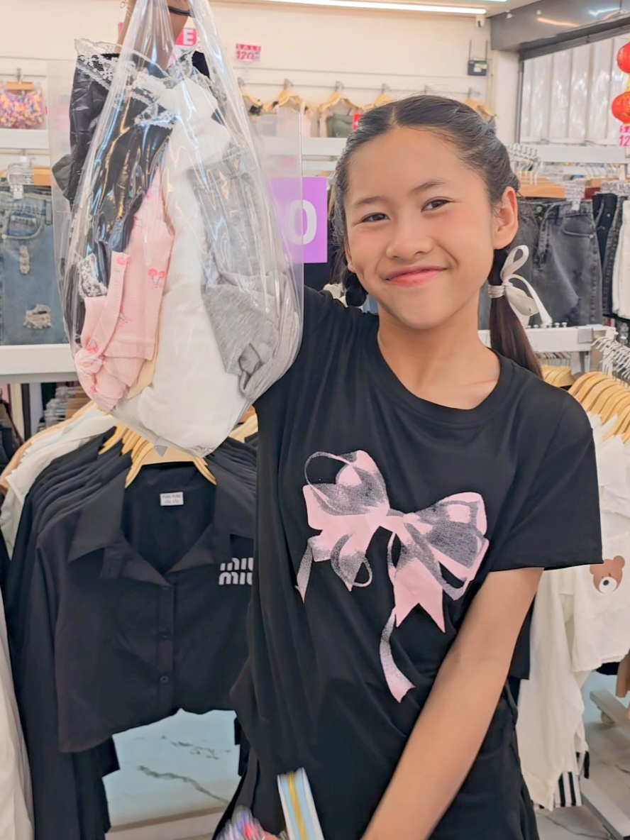 ร้านเสื้อผ้า #ยูทูปช่องเกลลี่คลิป #เกลลี่ #ช่องเกลลี่คลิป #เกลลี่กับแม่เกด 