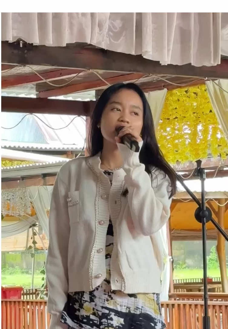 canduu sekalii bugiss yg satu inii🫠 #doti #fy #fouryou #semuaorang #coversong #bugistiktok #masukberandafyp 