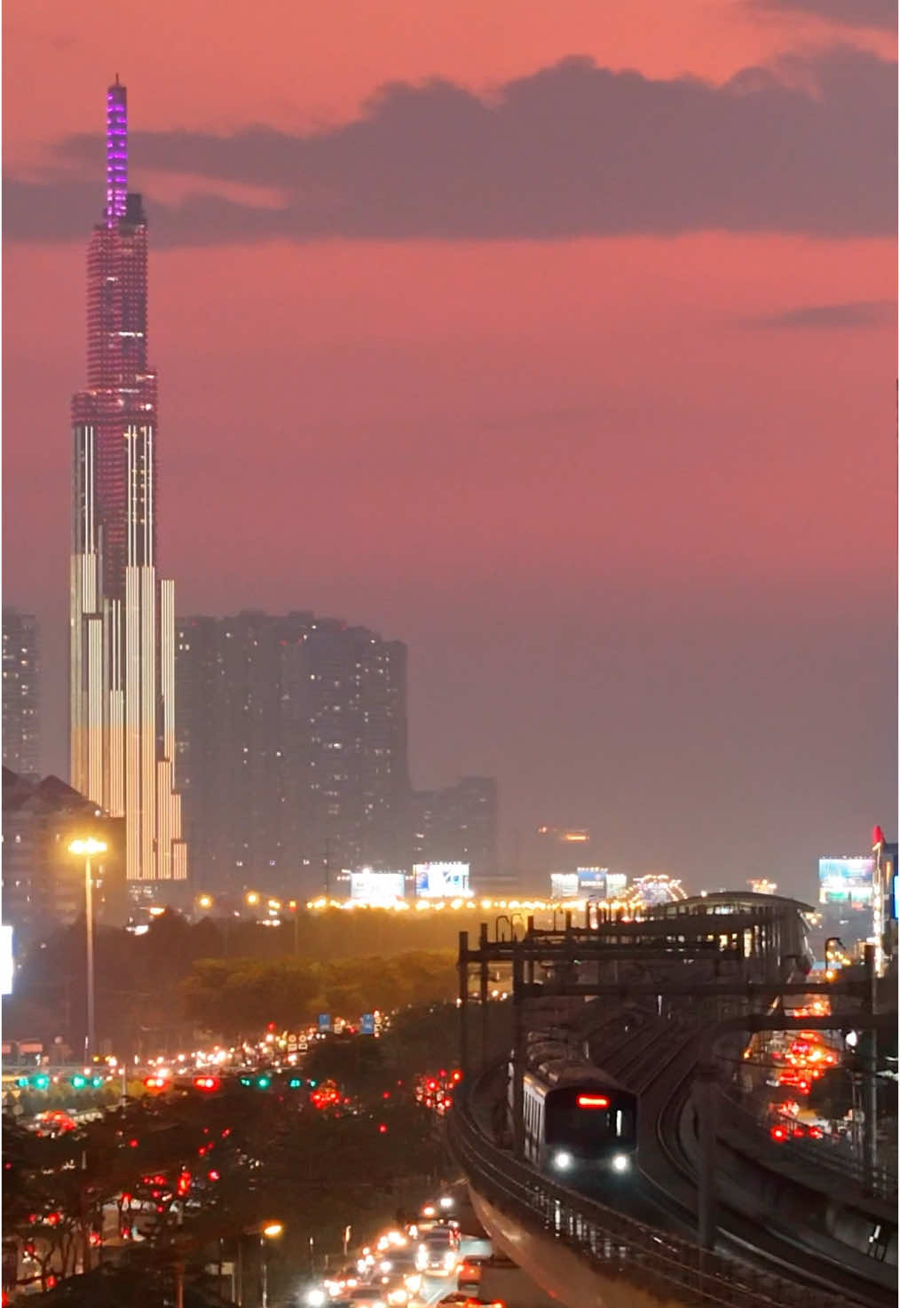 Sài Gòn đẹp rực rỡ chiều Valentines 💌  #xuhuong #metro #hochiminh #dji 