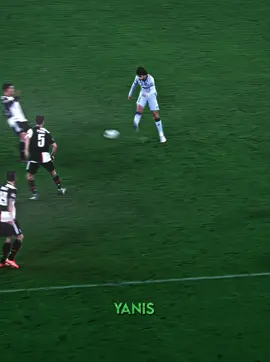 L’art de la passe 💀 #football #edit #Soccer #yanisasmaster #passe 