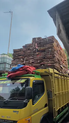 14/02/2025 pengiriman kardus #rongsok #besitua #kardusbekas #kardusbalap🤙🤙 #suburjaya 