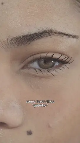 Eu amo esses cílios, ele me ajuda a não precisar de um delineador