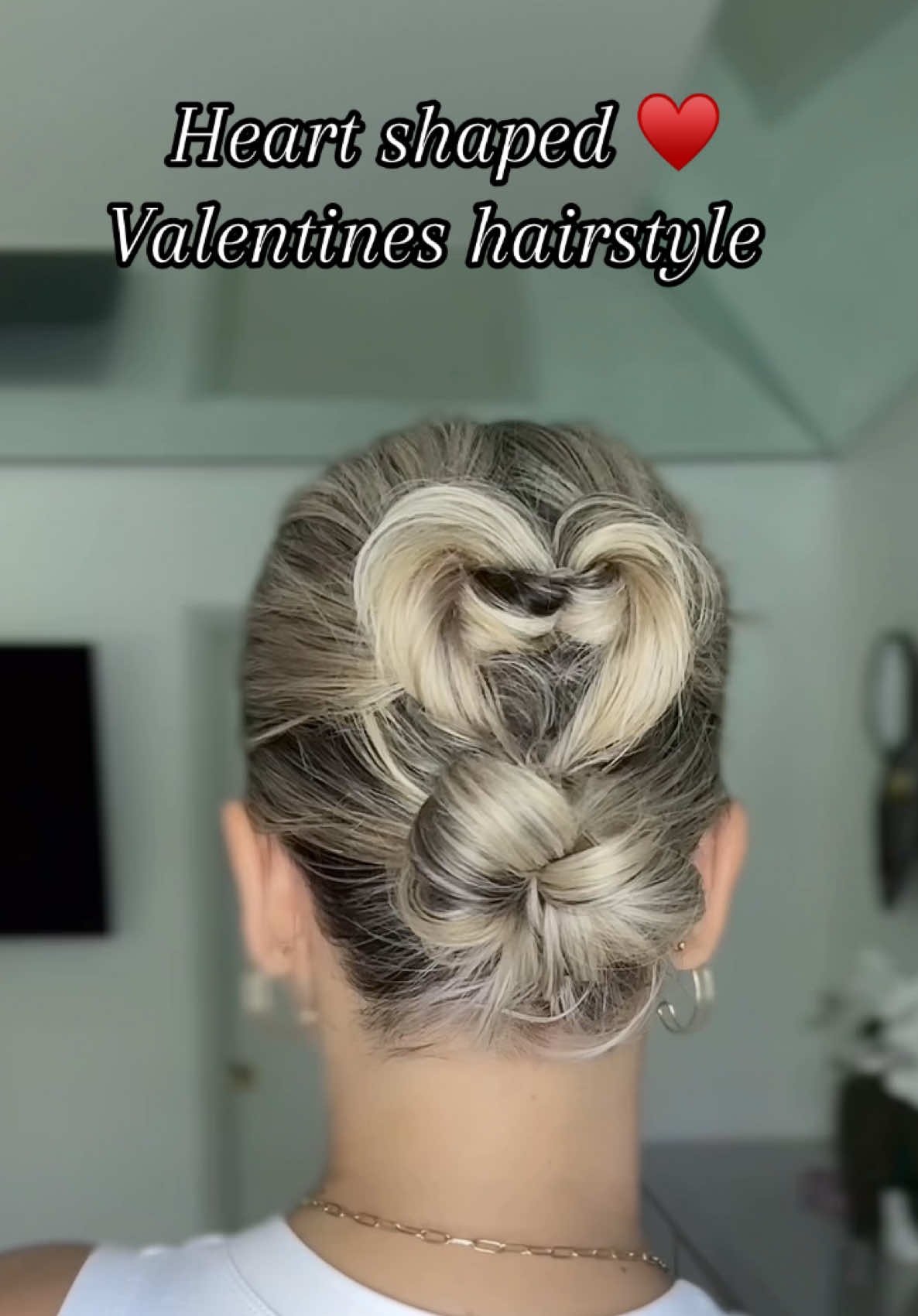 Happy #ValentinesDay ♥️ #creatorsearchinsights #hairstyle #shorthair #shorthairstyle #bobhairstyles ##shorthairupdo##prinadosfaciles##simplehairstyle##hearthairstyle
