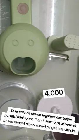 Ensemble de coupe-légumes électrique portatif 4 en 1 - Hachoir à ail électrique, mini robot  avec brosse pour ail poivre piment oignon céleri gingembre viande.Le mini hachoir à ail électrique sans fil portatif comprend 4 fonctions en 1 de tranchage, de cuisson, d'épluchage et de nettoyage. Avec lui, vous pouvez avoir une trancheuse à légumes électrique et un hachoir à viande électriqque en même temps. #keuryayebigue #hachoir #fly #foryour #pourtoi #hachoir #coupe #legumes #legume #viande #senegalaise_tik_tok🇸🇳pourtoichallenge #senegal #sport #sports #ail 