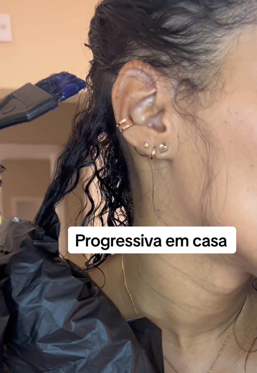 Aplicando progressiva da Borabella #naochoremais #borabella #progressiva #cabelo #liso #cabelao #cacheado #raizalta 