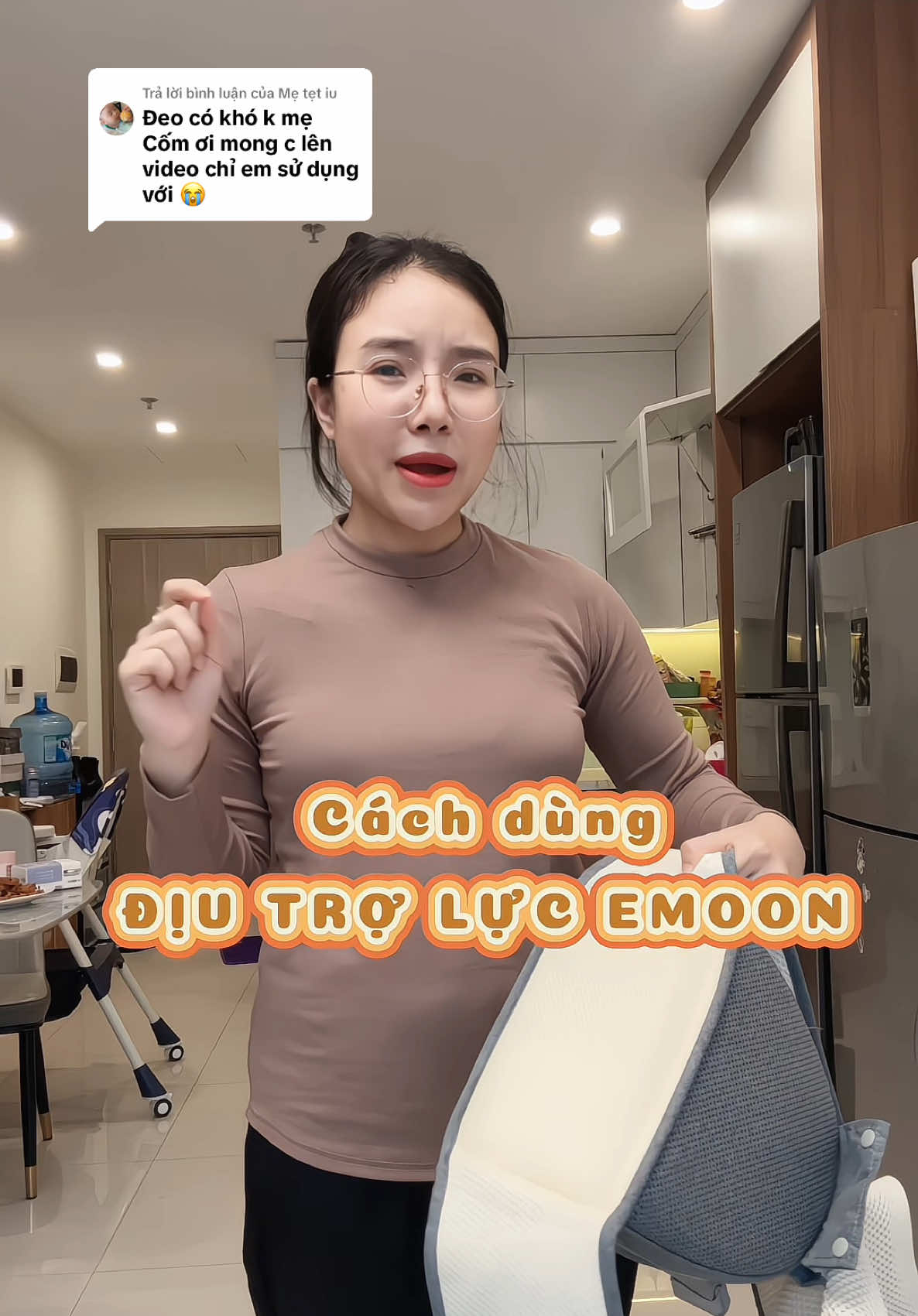 Trả lời @Mẹ tẹt iu Cách đeo địu emoon dễ lắm các mẹ ơi, 1 mình cũng có thể địu con nha #mevaemcomne #diutroluc #diutrolucemoon #diuembe 