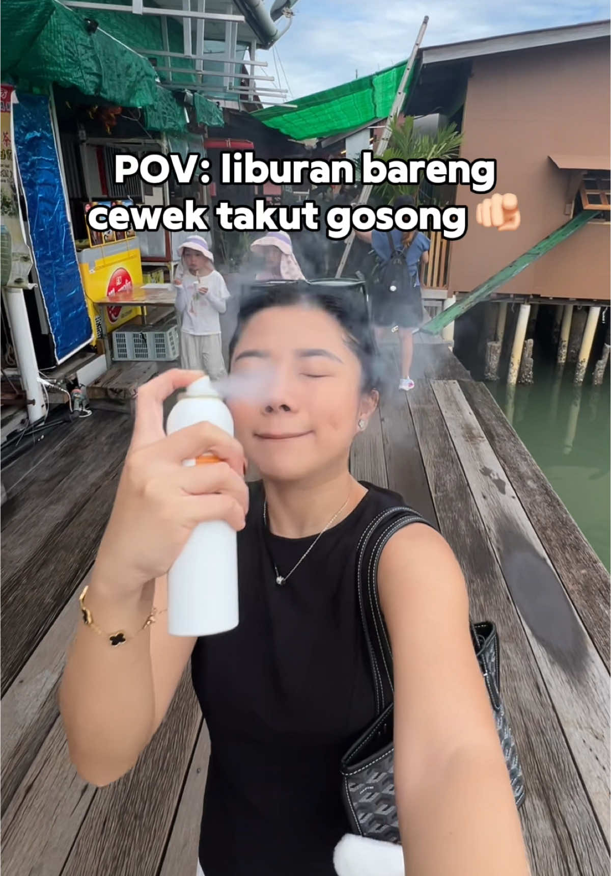WAJIB RETOUCH SUNSCREEN 3 JAM SEKALI ‼️ biar ga ngerusak makeup, ini sunscreen spray helpful banget si 🥹❤️ #sunscreenspray #sunscreensprayskintific #sunscreensprayviral 