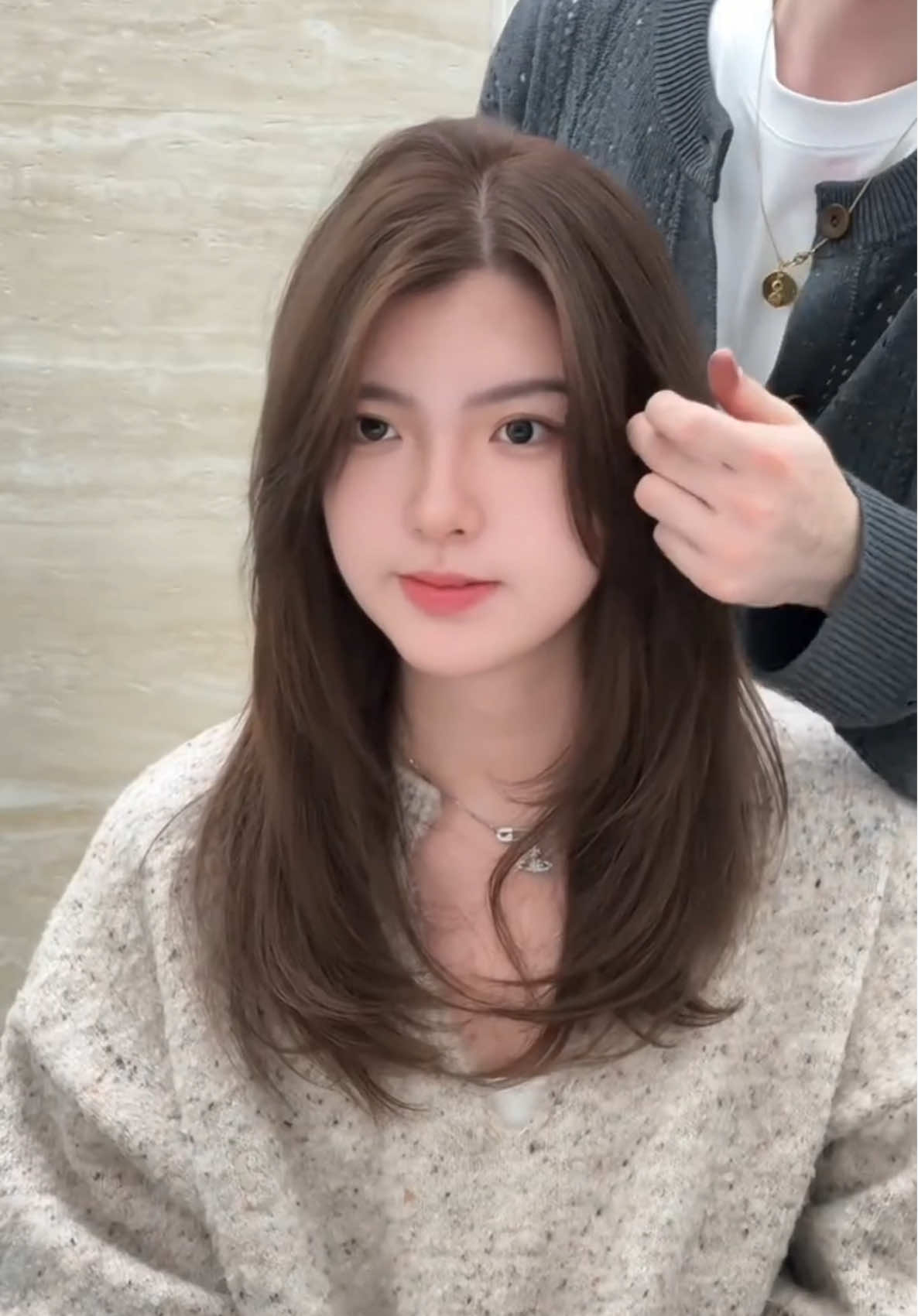 Layer mái báy cho nàng có gương mặt tròn #xuhuong #minhrhairquan7 #layer #máibay #duỗilayer #duỗicupphong #duỗihơinước #salontocquan7 #layerngangbầu #layerlỡ #nâutây #màunhuộmđẹp 