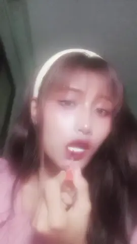 #ဘာကြည်နာတုန်း🤪👄 #foryou 