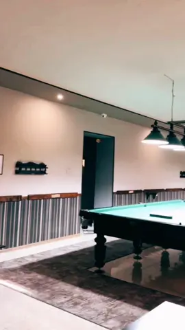 🎱Համեցեք Քյավառի բիլիարդ ակումբ։ Վայելեք խաղը 4 պրոֆեսիոնալ բիլիարդի սեղան ների վրա՝ ստեղծված իսկական գնահատողների համար: Ձեր այցելությունն էլ ավելի հաճելի դարձնելու համար մենք առաջարկում ենք ալկոհոլային եւ ոչ ալկոհոլային խմիչքների լայն տեսականի։ Սպասում ենք ձեզ ամեն օր 14։00-00:00։🎱🔥#creatorsearchinsights #teamwork #billiards #bar #qyavar #vibe #vip 