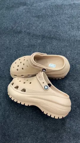 Năng động, trẻ trung, thời trang là những gì TIPONO muốn mang đến các nàng #tipono #depnu #depnamnu #depsuc #dép #depnamnuthoitrang 