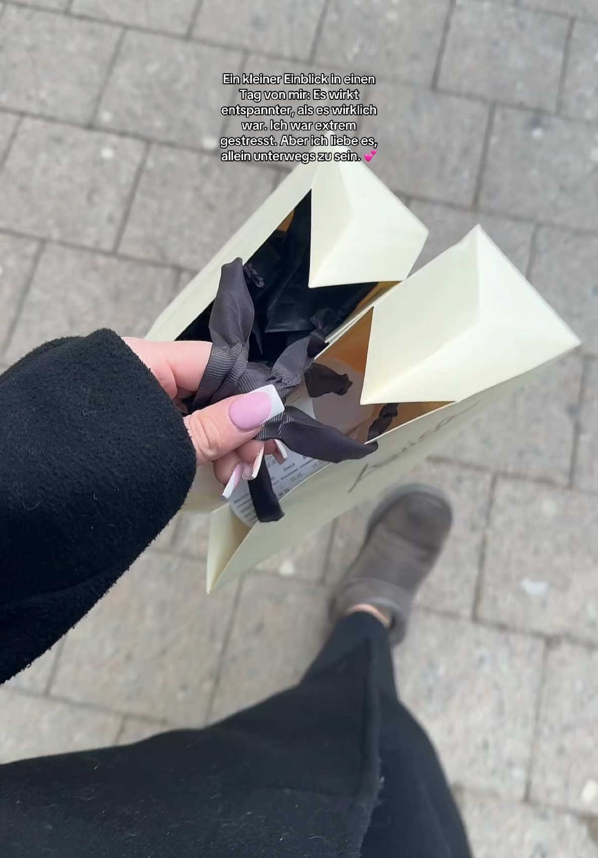 Keine Ahnung ob diese Art vlogs was für mich ist hab keine angenehme Stimme oder so ein mega spannendes leben wie andere 😂🥹💕 #Vlog #me #fy #realtalk #myday #ehrlich 