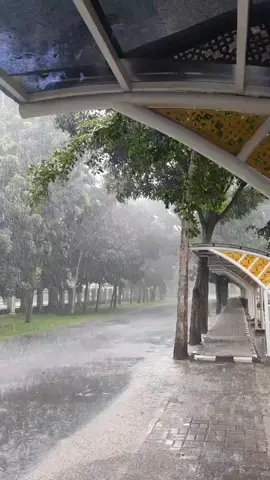 🌨️#fyp #uinradenintanlampung #rain #berandatiktok #uinrillampung 