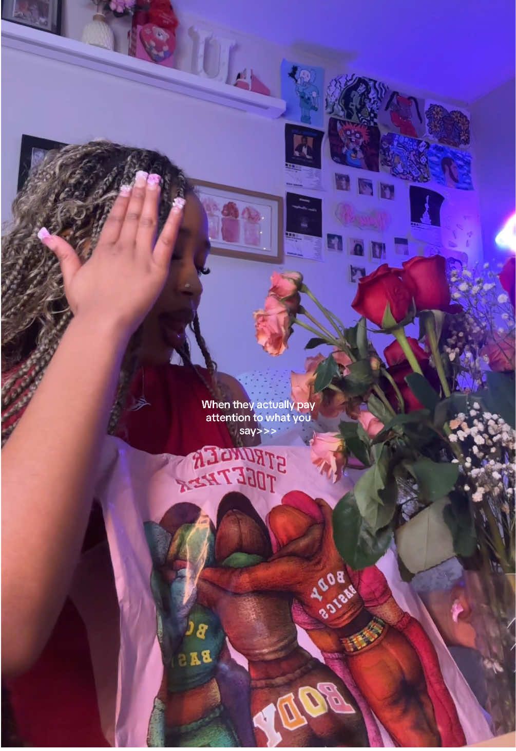 Bodyyy on my body???  #blackgirltiktok #blackgirl #bodybyraventracy #foryoupage #foryourpage #fyp #ValentinesDay #valentines #viralvideo #fypシ #foryou #trend #viral #flowers #collegelife 