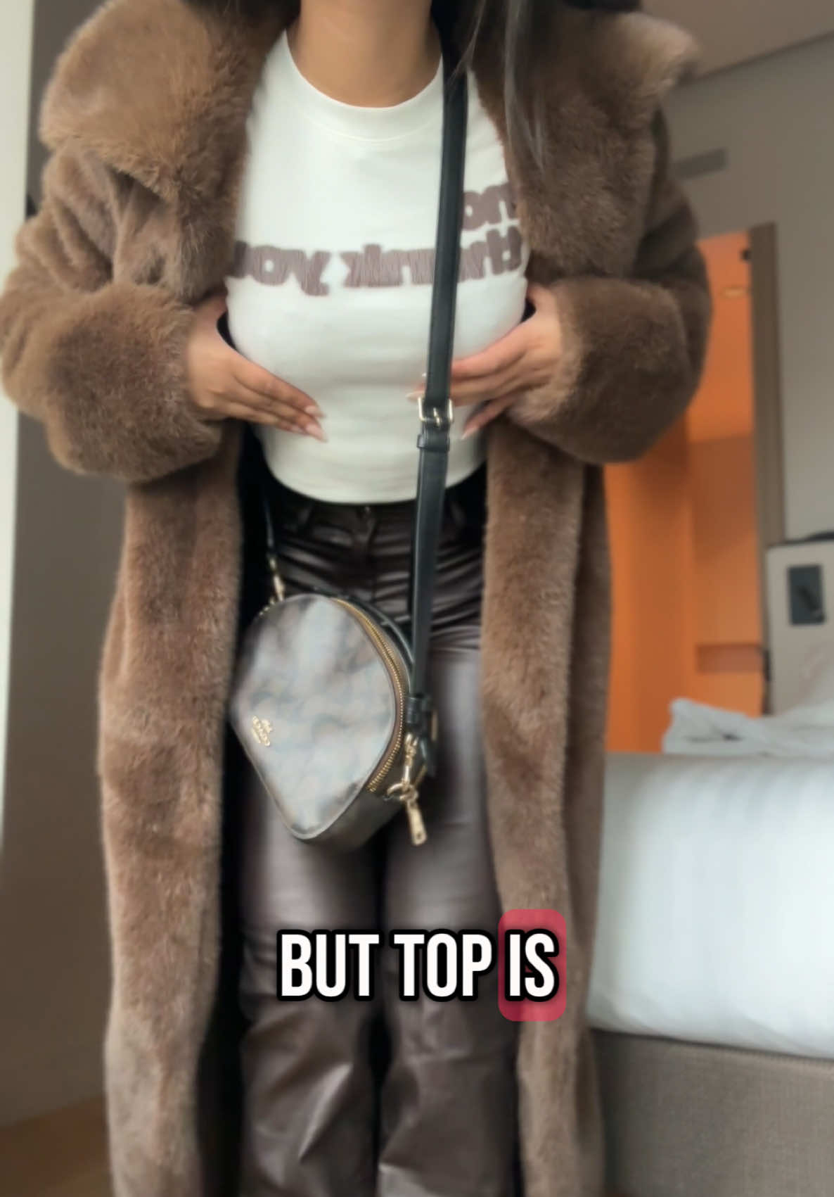 I love it hereeeeee #paris #solotravel  #eiffeltower #fyp 