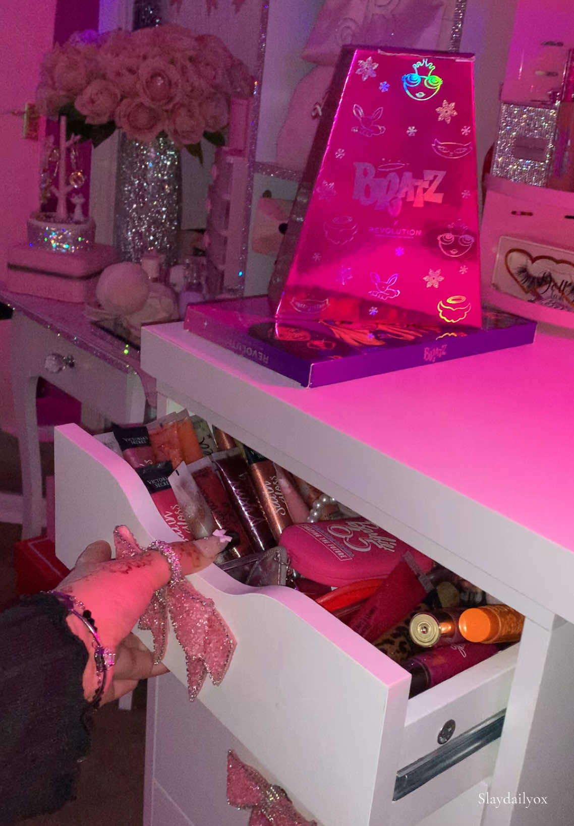 I’m just a girl 💗🎀💕✨🫶 #girlygirlaesthetic #girly #girlygirls #imjustagirl #justagirl #girlythings #fyp #fy 