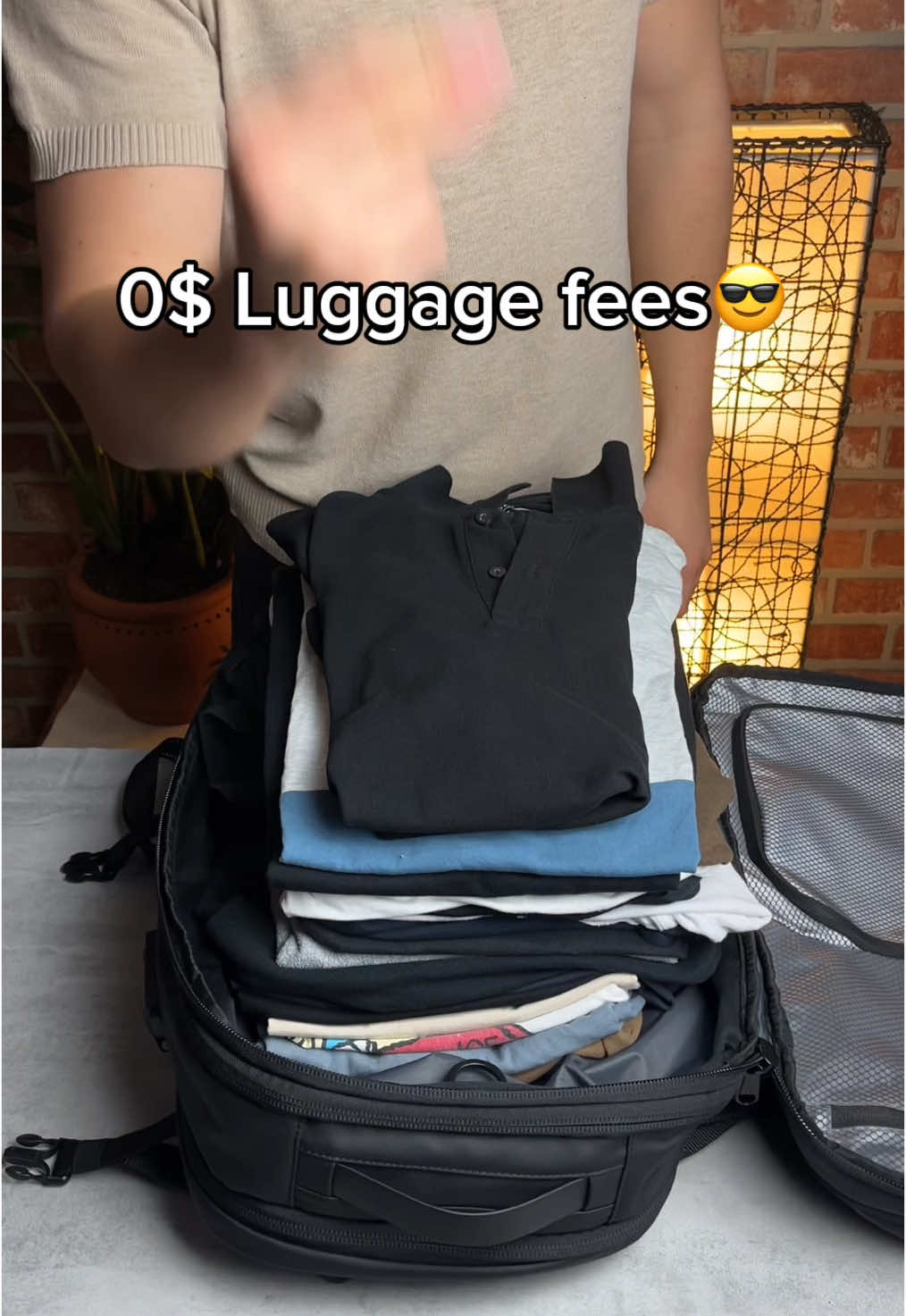 Why would you pay 80$ luggage fees 😭 #vacation #travel #americanairlines #planetravel #vacationmode #travelbag 