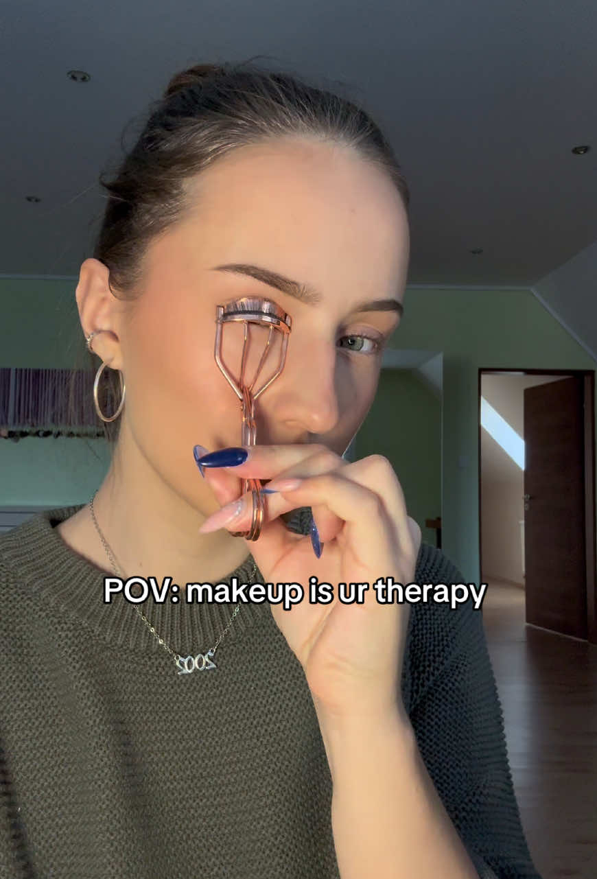 the most peaceful part of my day ☁️✨#makeup #makeuptherapy #makeuptutorial #makeuphacks #musthaves #grwm #cleangirl 