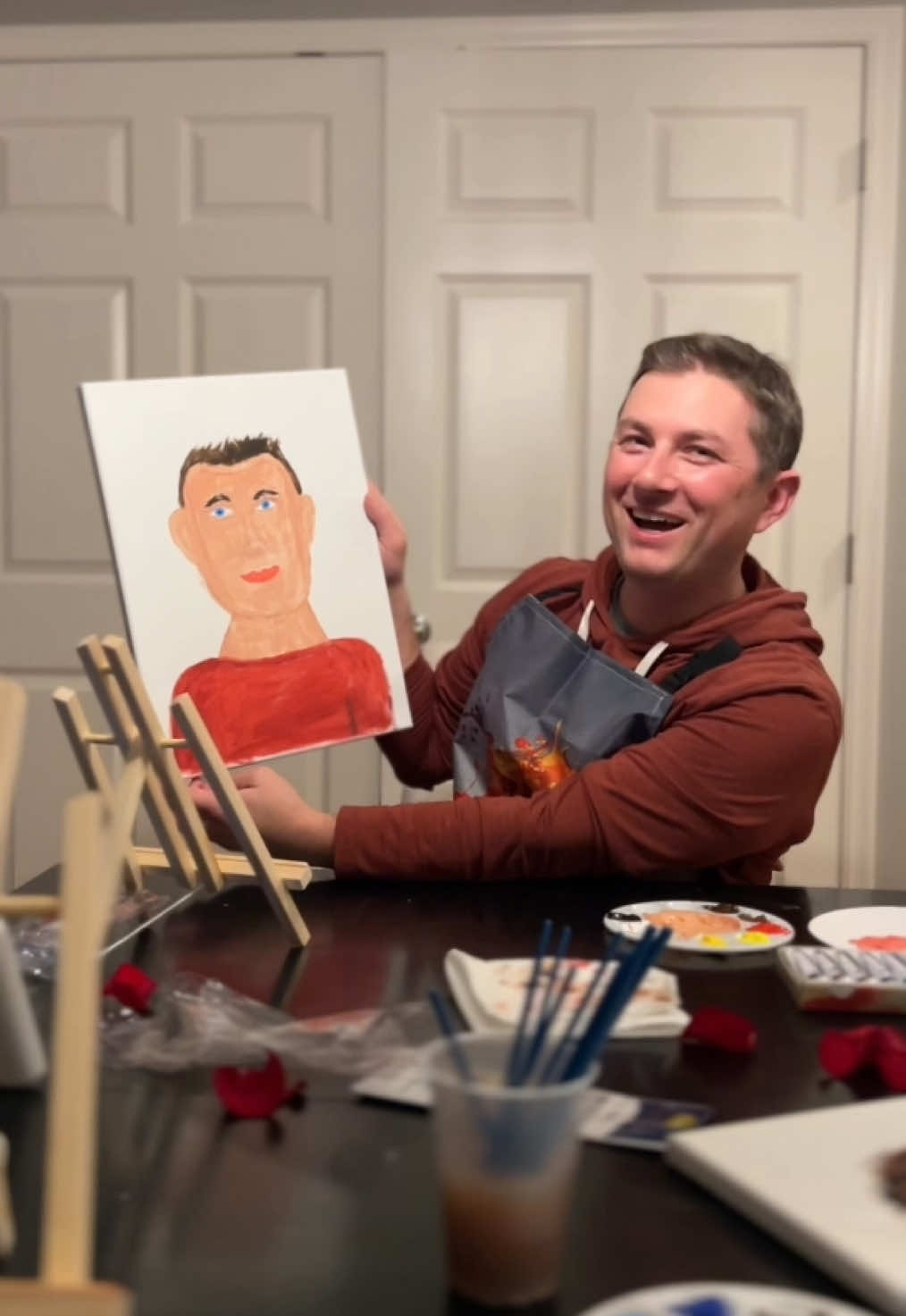 #couplespaintingchallenge #couplespainting #ValentinesDay #couplesportraits #datenight #datenightideas #datenightidea #paintingeachother #couplesfunny 