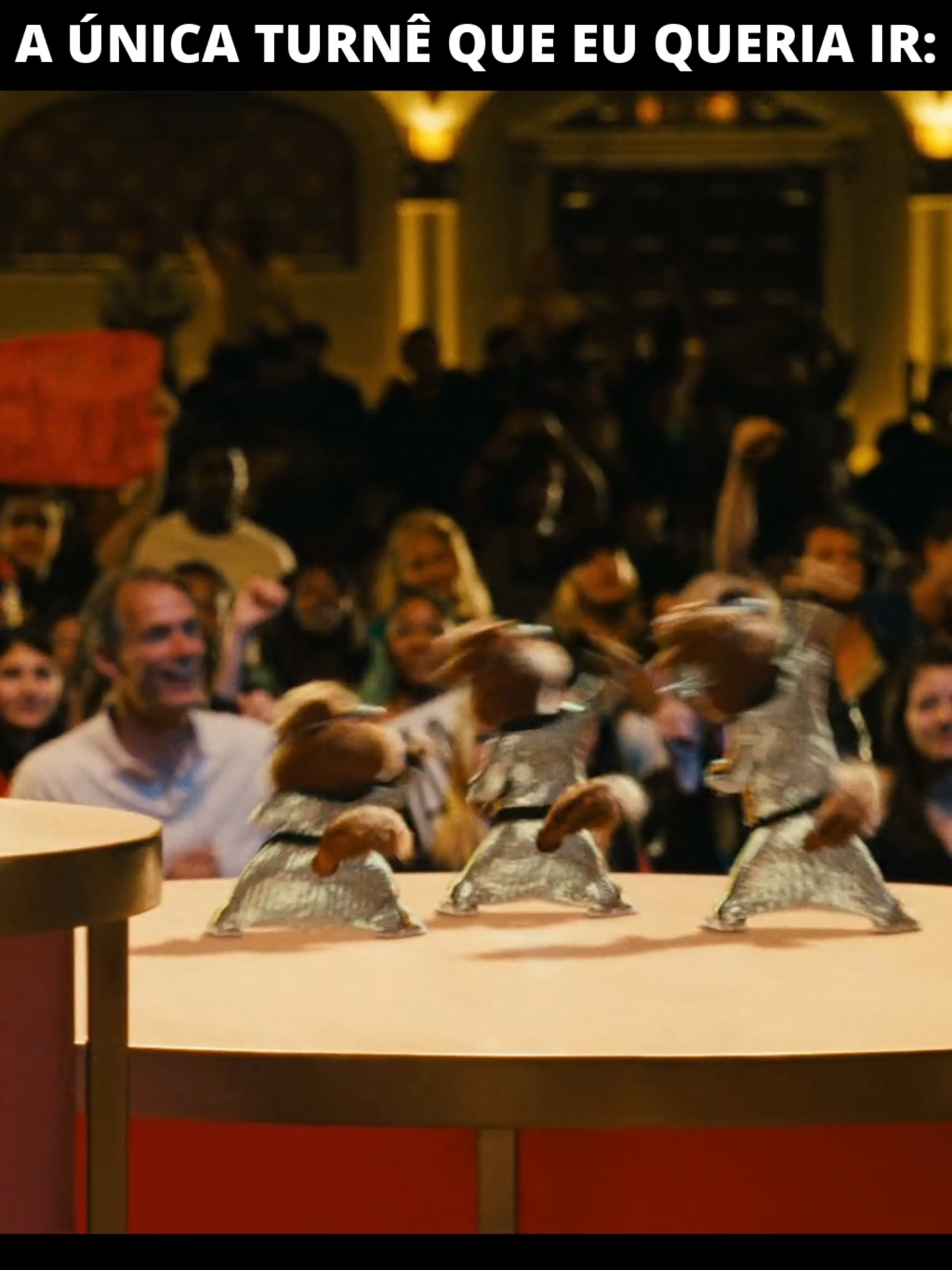 Não sei vocês, mas é meu sonho ir nesse show!!😍 🎬: Alvin E Os Esquilos (2007) 🎶: How We Roll #AlvinEOsEsquilos #AlvinAndTheChipmunks #Animação #Filme #Música #Infancia #Show
