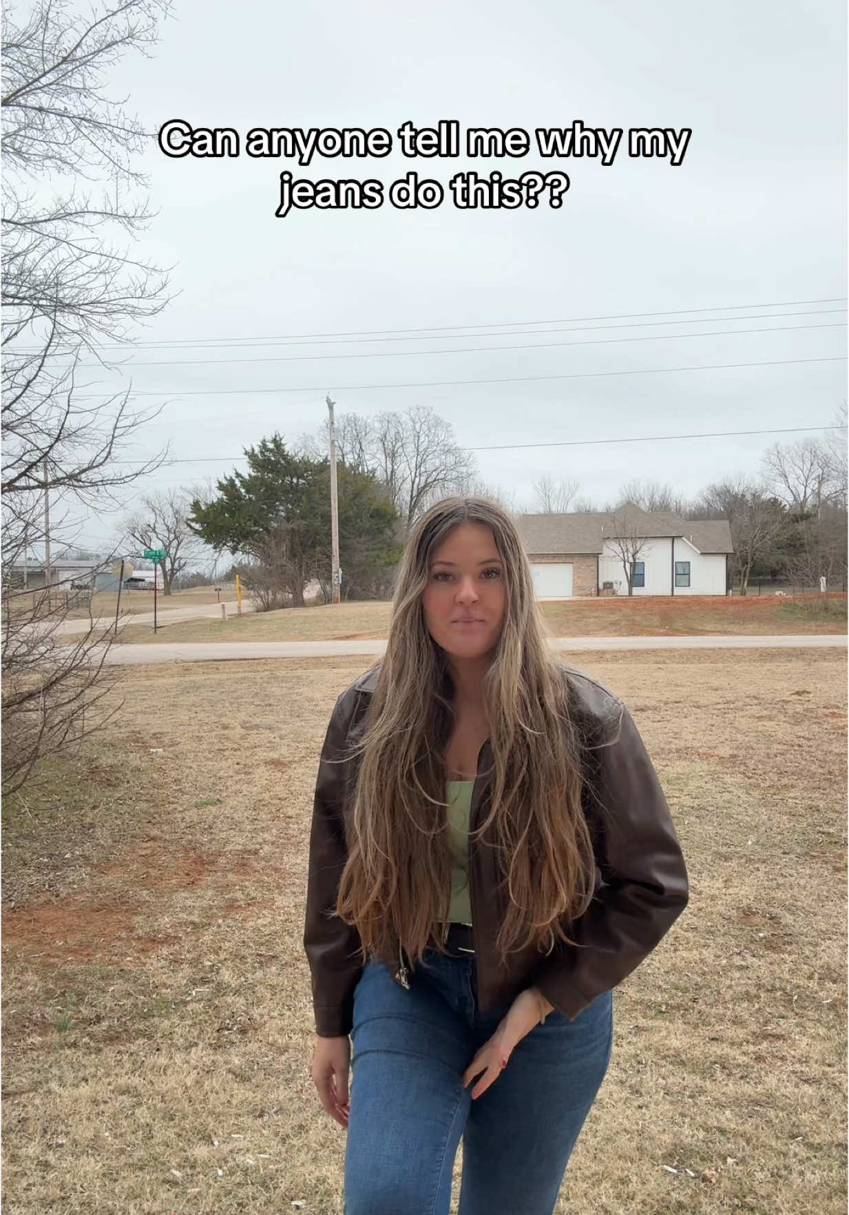 @American Eagle why do they do this?? I seriously love these jeans 😭😭 #americaneagle #americaneaglejeans 