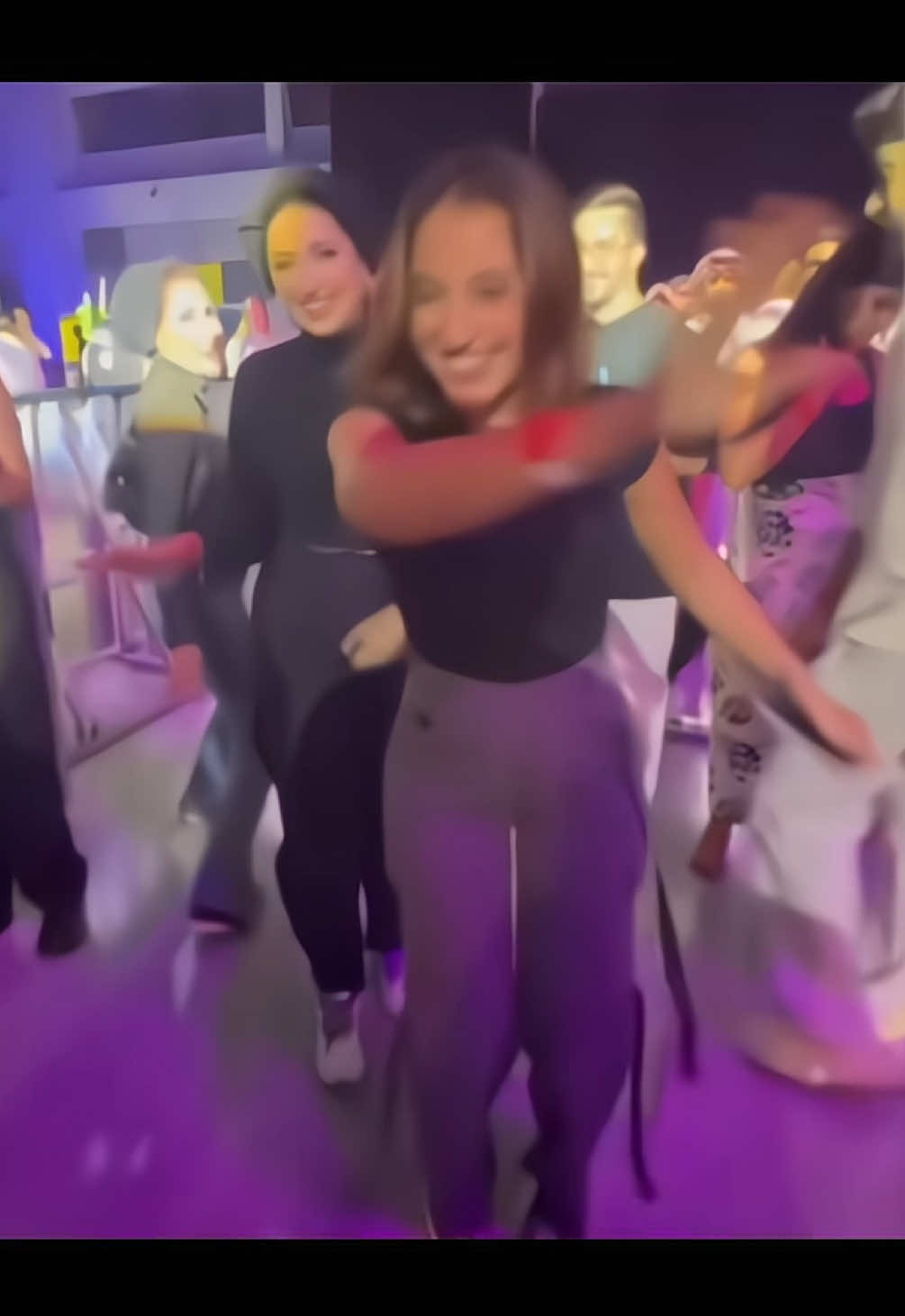 طاقتها تجنن 🥹 #fyp #foryou #viral #saraalwari #سارة_الورع #ساره_عصام @Sara Alwari 